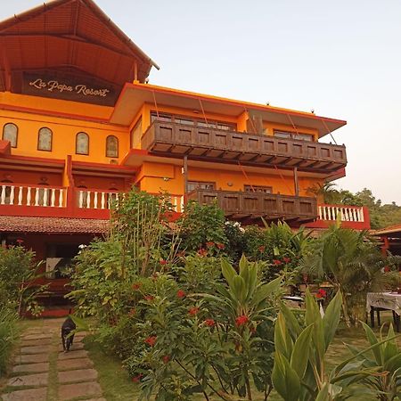 La Papa Resort Morjim Exteriér fotografie