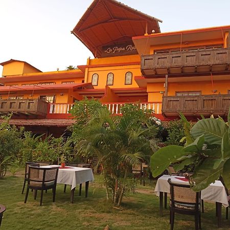 La Papa Resort Morjim Exteriér fotografie